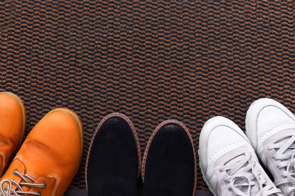 jakie modele obuwia męskiego warto mieć w swojej kolekcji